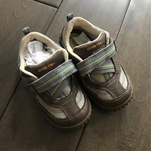 Stride rite size 6